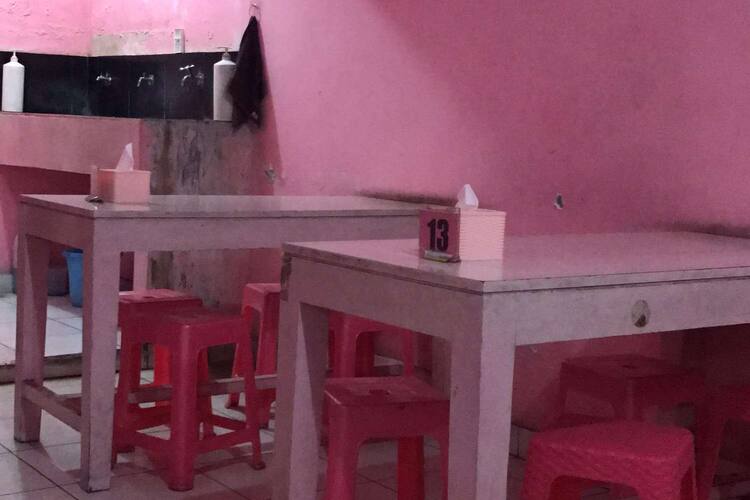 Warung Pink Tempong Denpasar Barat Bali